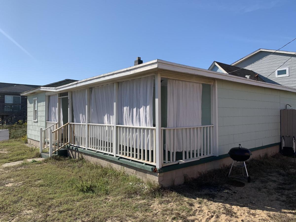 Queen Anne'S Revenge At The Beach Cottage Кити Хоук Екстериор снимка